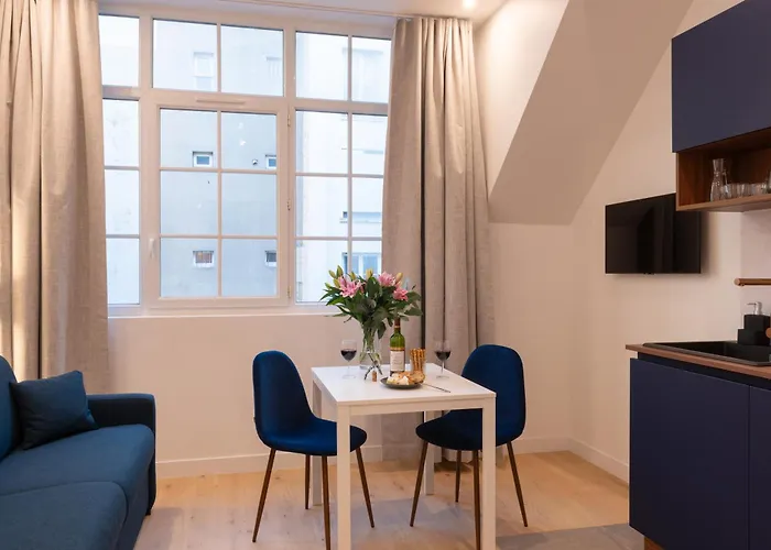 Faubourg Station Apartment